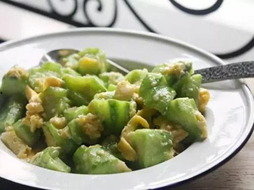 吃瓜不如吃鸡,揭秘网络热词背后的趣味生活