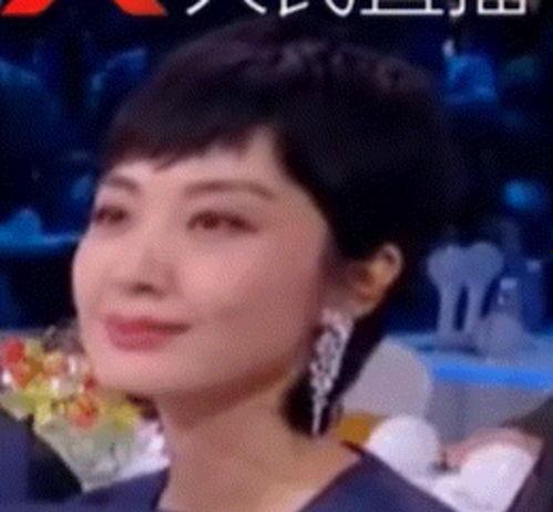 吃瓜前任与现任,情感变迁的甜蜜与苦涩