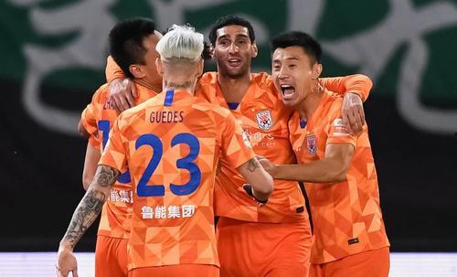 港队混双吃瓜,揭秘吃瓜背后的精彩瞬间