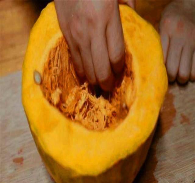 吃瓜放点糖,甜蜜滋味尽享其中