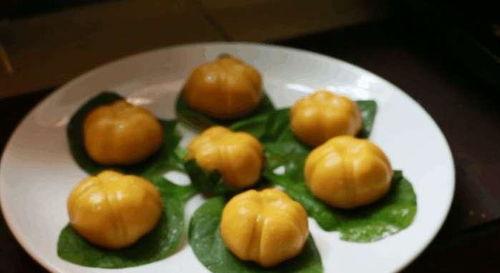 吃瓜放点糖,甜蜜滋味尽享其中