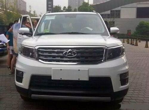 喀什路虎吃瓜,引发网友热议