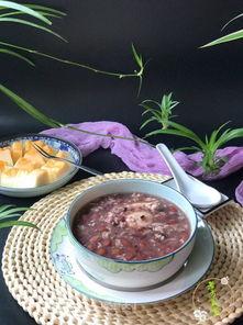 早餐吃瓜的视频