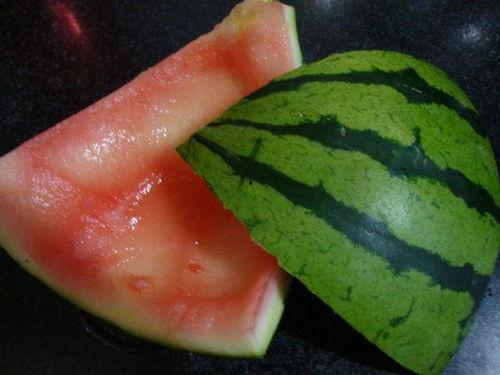 吃瓜和鸡蛋,吃瓜群众与鸡蛋奇遇记