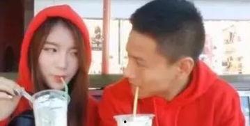 吃瓜事件情侣,揭秘吃瓜情侣的甜蜜与争议