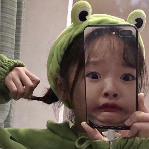 女头像可爱搞怪吃瓜,吃瓜表情，笑翻你的朋友圈