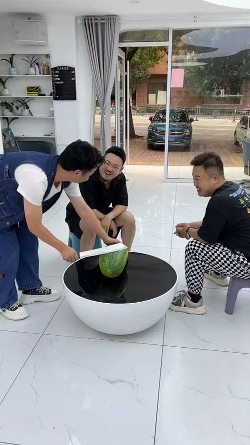 招待客服吃瓜,揭秘招待客服的甜蜜瓜界之旅