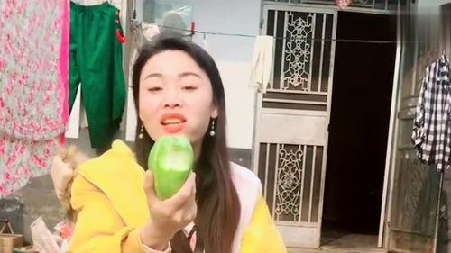 甜甜佳吃瓜事件